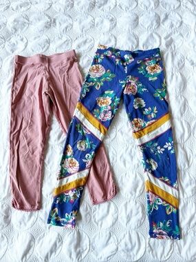 Matilda Jane Four Square Blue Floral Leggings Game of Chance Mauve Pink Cropped